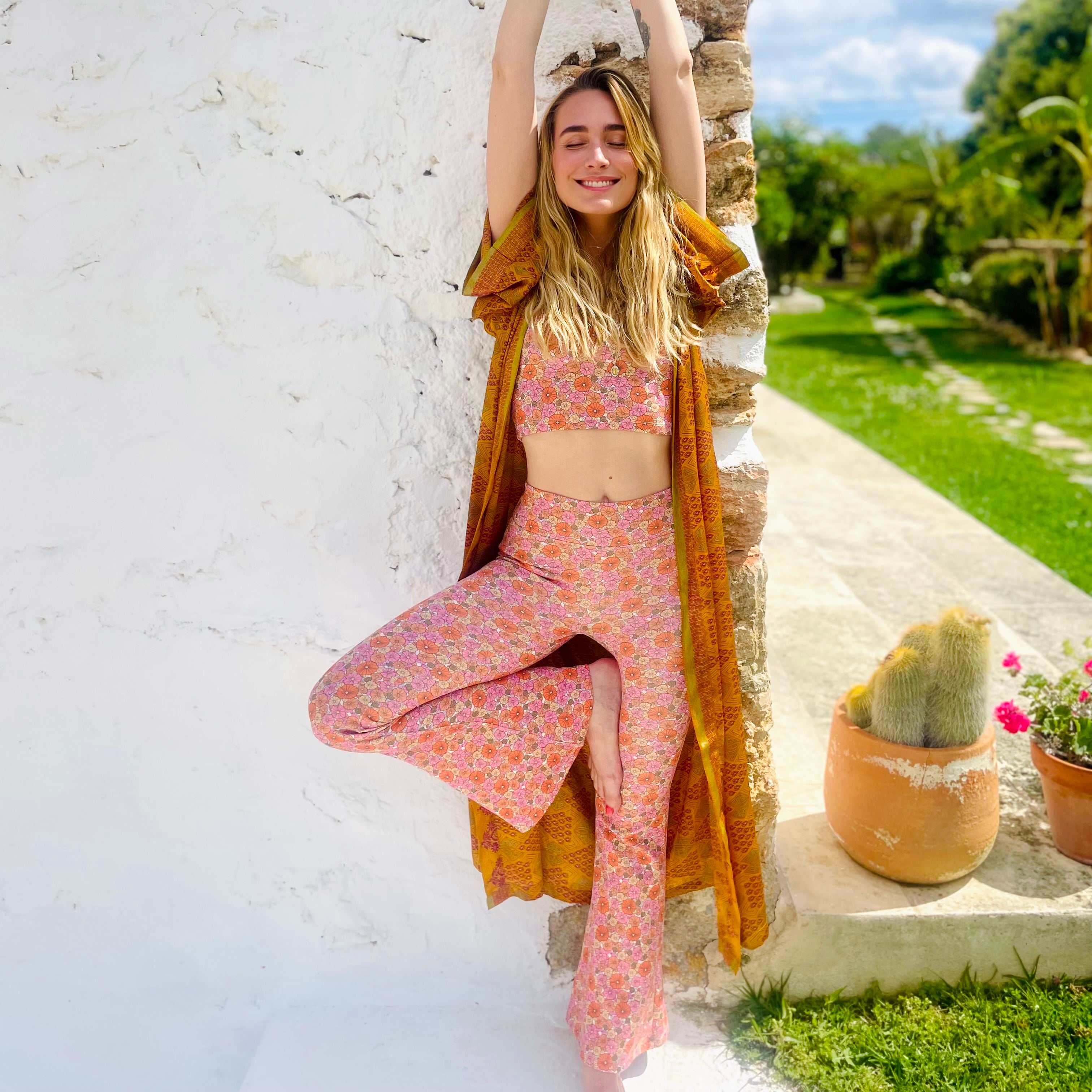 Flare Leggings COSMICFLOWER