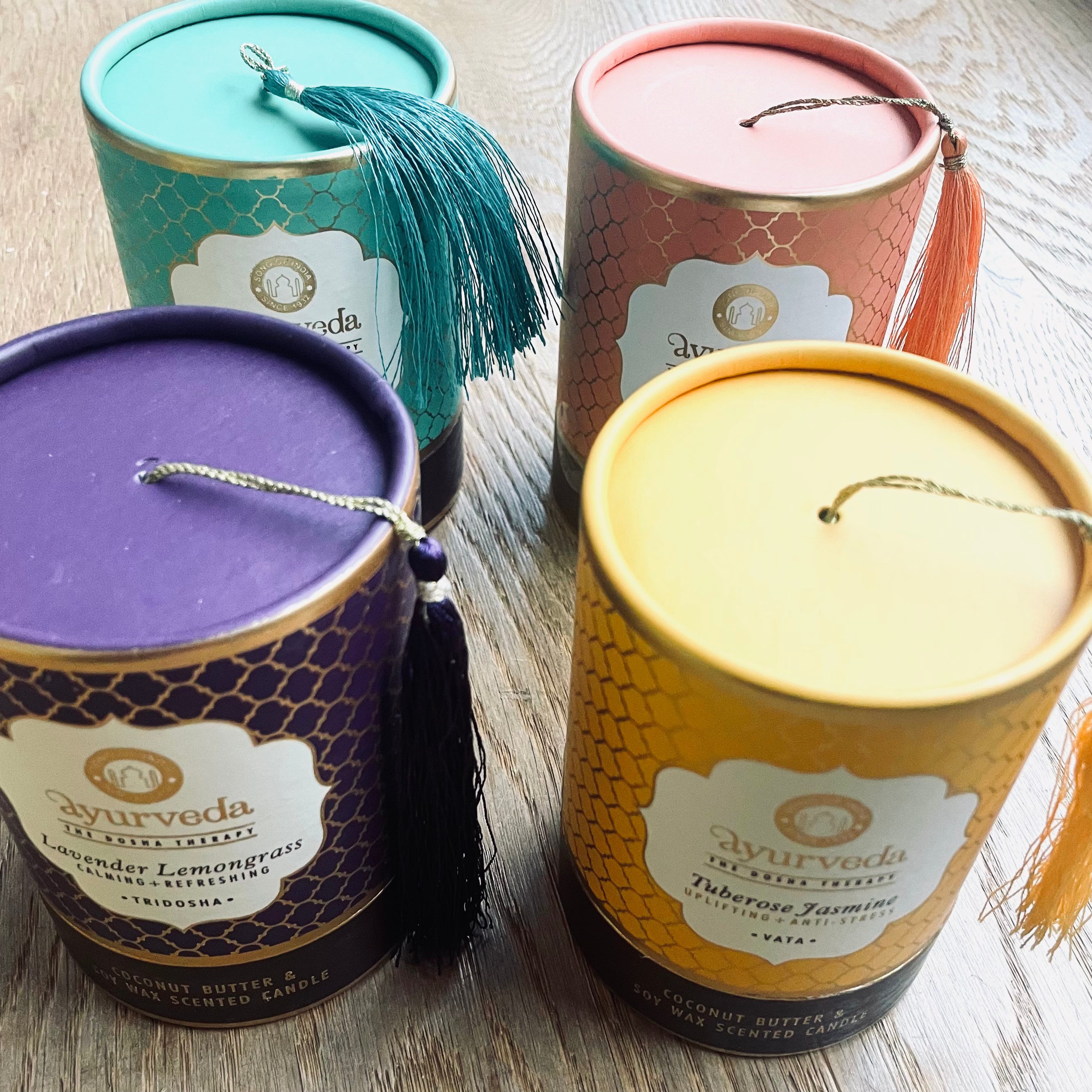 Ayurvedische Duftkerze mit Kokosbutter und Sojawachs